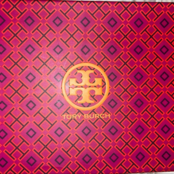 NEW IN BOX! Tory Burch: Good Luck Trainer (Color: Black/Cream, Size: 7.5 US) - Picture 14 of 15